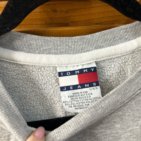Vintage 90’s Tommy Hilfiger Tommy Jeans gray crewneck sweatshirt size large - Picture 2 of 6